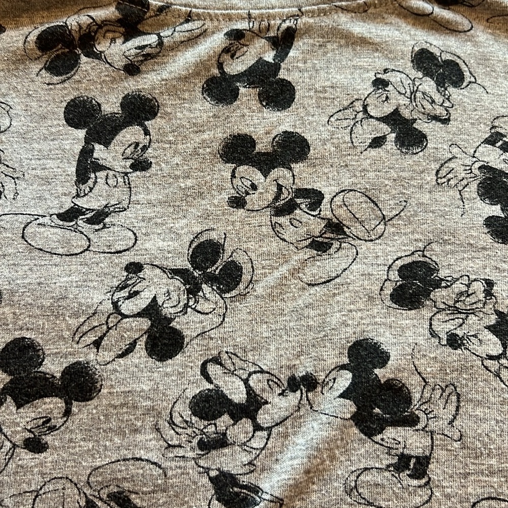 Disney Mickey Women’s Medium fitted T-shirt - Picture 4 of 4